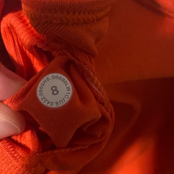 Ebb to street crop tank - love red - size 8 - Picture 4 of 4